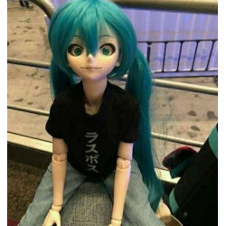Hatsume Miku creepy figurine